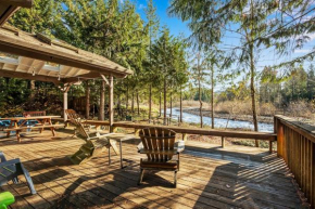 Pet Friendly Riverfront Escape w HotTub